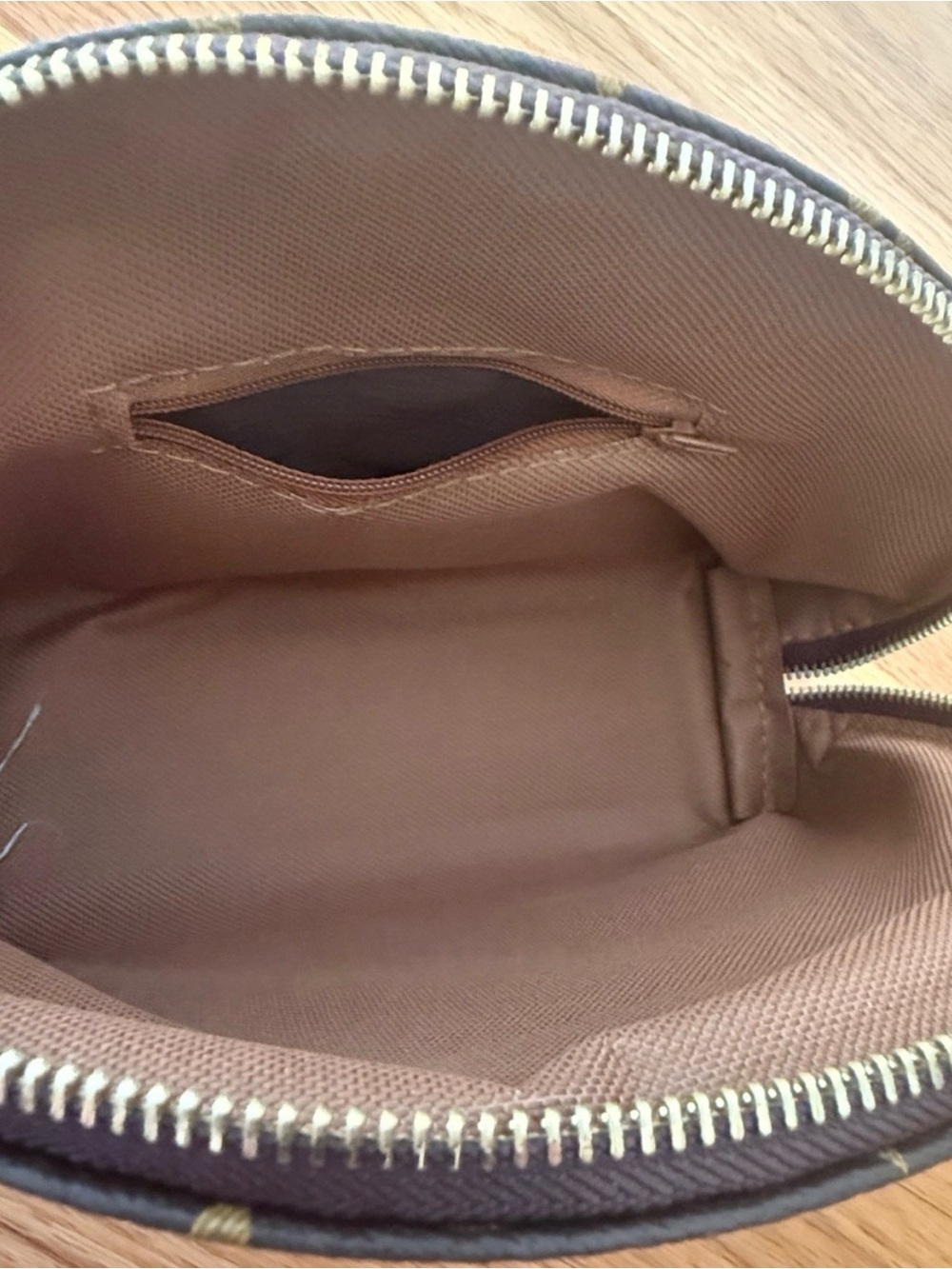Luxury Monogram Makeup Pouch Set - Picture 4 of 8